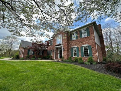 /international/us/3825-e-devonshire-court-bloomington-in-110107264814/