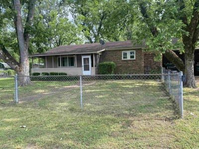 /international/us/164-e-main-street-calion-ar-110107852784/