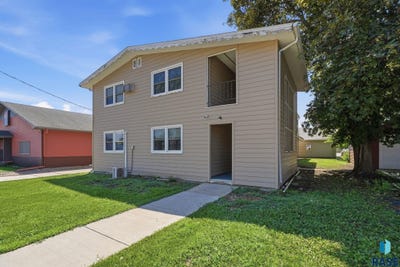 /international/us/511-517-main-st-s-lennox-sd-110108714037/