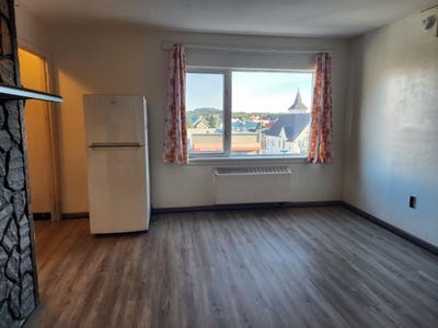 /international/us/320-bawden-street-ketchikan-ak-110107682054/