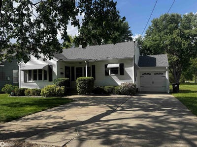 /international/us/1203-richmond-avenue-ottumwa-ia-110107829470/