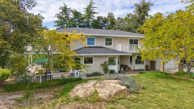 /international/us/5603-clouds-rest-road-mariposa-ca-110107728187/
