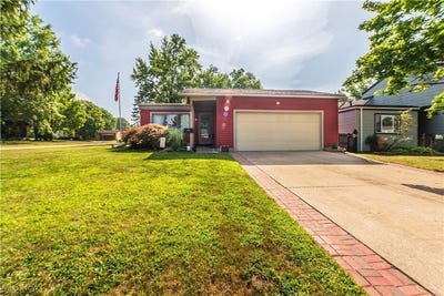 /international/us/369-big-bend-circle-barberton-oh-110101244501/