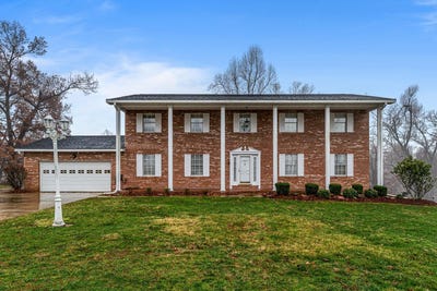 /international/us/470-oak-lane-huntington-wv-110096327031/