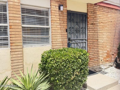 /international/us/1481-alamo-street-las-cruces-nm-110108011497/