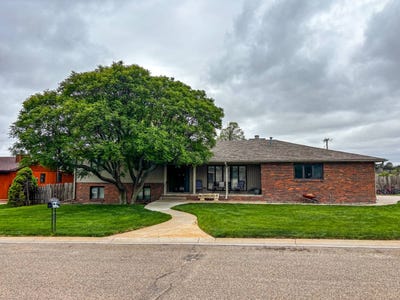 /international/us/1310-lue-drive-colby-ks-110107720877/