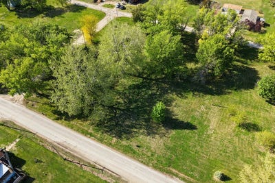 /international/us/801-lincoln-ave-pacific-junction-ia-110102060910/