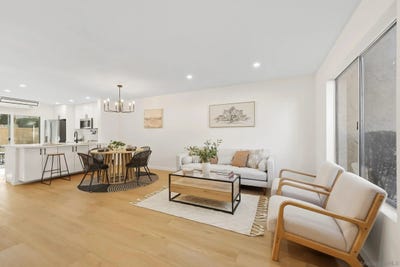 /international/us/458-ridgeway-spring-valley-ca-110108259390/
