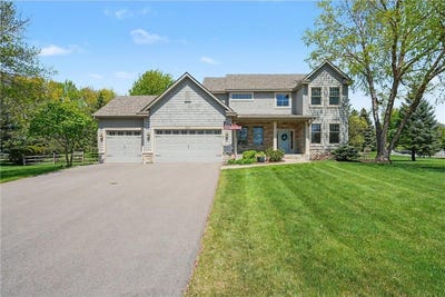 /international/us/2350-fawn-hill-court-chanhassen-mn-110108016349/