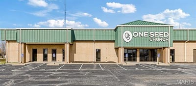 /international/us/1215-tom-ginnever-avenue-o-fallon-mo-110105528154/