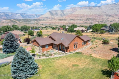 /international/us/301-roan-creek-drive-battlement-mesa-co-110100977664/