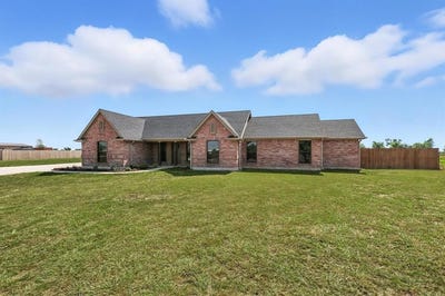 /international/us/234-county-road-2131-valley-view-tx-110101453854/