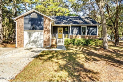 /international/us/8-arbor-lane-st-helena-island-sc-110098014839/