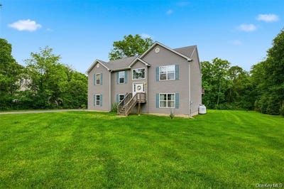 /international/us/201-kingsview-highway-wallkill-ny-110108964835/