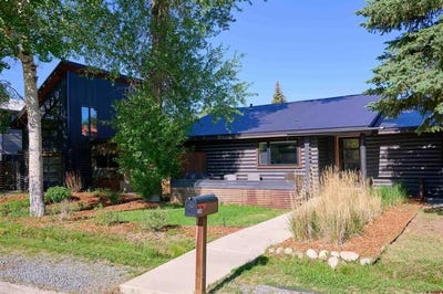 /international/us/221-n-teller-street-gunnison-co-110108630513/