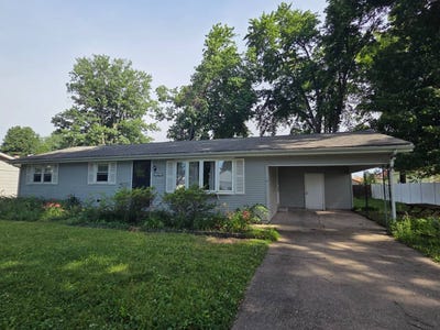 /international/us/108-e-mack-ave-olney-il-110108887571/
