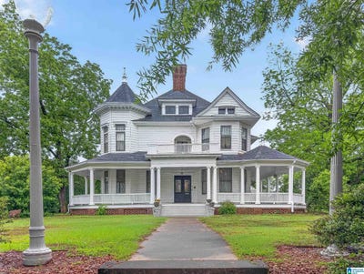 /international/us/214-south-street-talladega-al-110107873742/