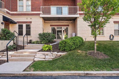 /international/us/118-s-washington-street-green-bay-wi-110108960136/