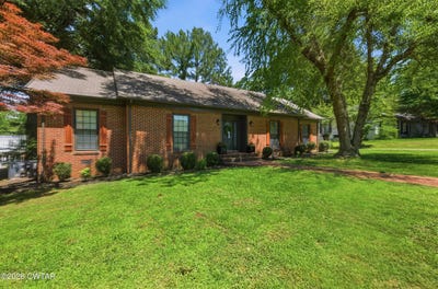 /international/us/1092-brentwood-drive-milan-tn-110098460909/