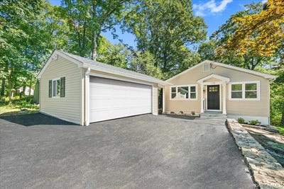 /international/us/110-pleasant-road-lake-peekskill-ny-110120029943/