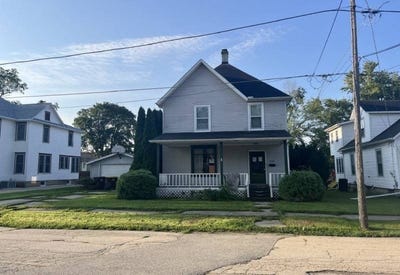 /international/us/835-w-homer-st-freeport-il-110120648815/