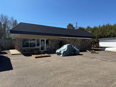 /international/us/522-wall-st-e-eagle-river-wi-110107336428/