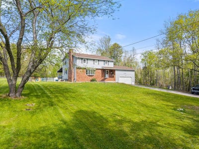 /international/us/273-dow-road-orrington-me-110106849426/