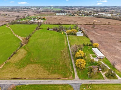 /international/us/3434-willow-road-green-bay-wi-110107734036/