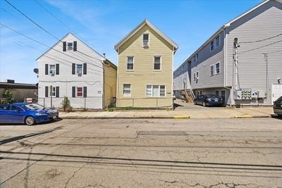 /international/us/30-orange-st-fall-river-ma-110109036888/