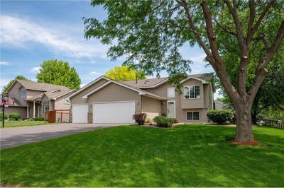 /international/us/4458-mayelin-avenue-ne-saint-michael-mn-110108659263/?lang=id