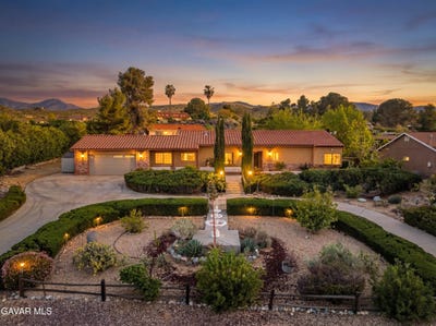 /international/us/31817-saint-anne-drive-llano-ca-110106951293/