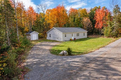 /international/us/124-bonne-terre-road-waldo-me-110120767638/