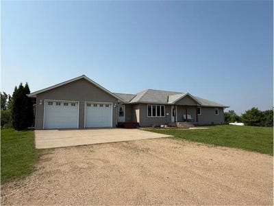 /international/us/48255-county-road-28-windom-mn-110100186591/