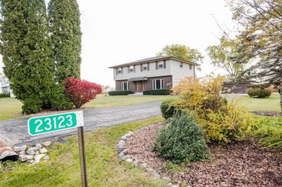 /international/us/23123-rasmusson-dr-muskego-wi-110103400512/