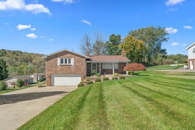/international/us/240-manor-drive-wellsburg-wv-110120518173/