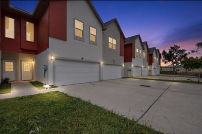 /international/us/226-heritage-court-seagoville-tx-110108097070/