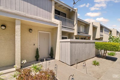 /international/us/1109-w-cypress-avenue-lompac-ca-110108813553/