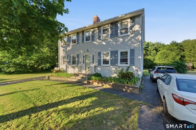 /international/us/132-ring-drive-groton-ct-110109088629/