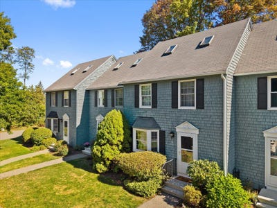 /international/us/99-baldwin-drive-bangor-me-110119961678/