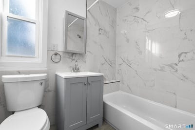 /international/us/1874-barnum-avenue-stratford-ct-110107993740/