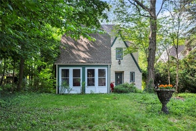 /international/us/3396-mayfield-road-cleveland-heights-oh-110099965090/
