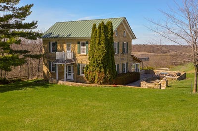 /international/us/3884-breezy-hill-road-fennimore-wi-110107689974/