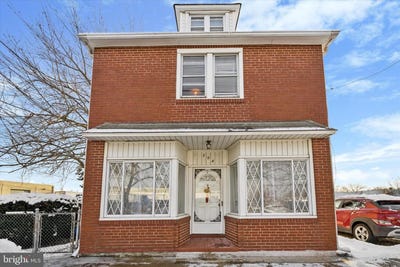 /international/us/104-monroe-st-bristol-pa-110104416350/