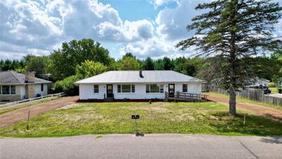 /international/us/13797-88th-avenue-chippewa-falls-wi-110119657057/