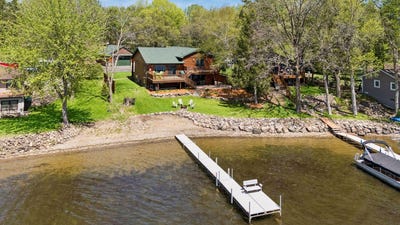 /international/us/32940-nueman-trail-lindstrom-mn-110110382361/
