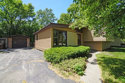 /international/us/1512-glen-ellyn-road-glendale-heights-il-110108579937/