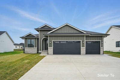 /international/us/1801-summit-circle-ne-bondurant-ia-110100057121/