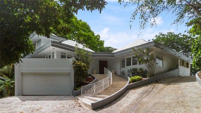 /international/us/19-calle-e-guaynabo-pr-110108128372/