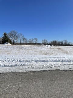 /international/us/gatehouse-road-lot-3-sanford-me-110105704061/