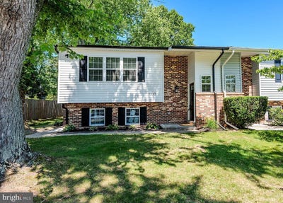 /international/us/7730-middlegate-court-pasadena-md-110108540872/